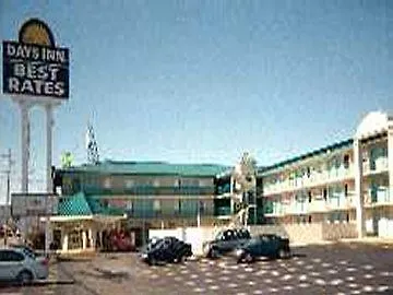 Country Hearth Inn And Suites